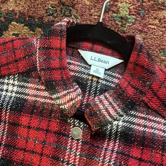 Excellent used condition red plaid mandarin collar blazer - Picture 2 of 5